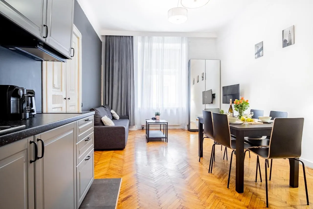 Apartments Florianska 24 Krakow 0*,